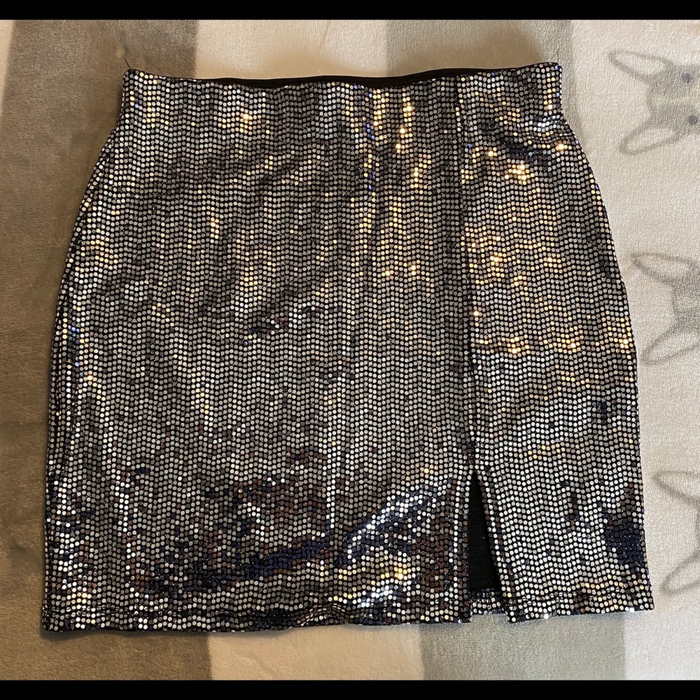 Sparkle/Sequin Mini Skirt ✨💫